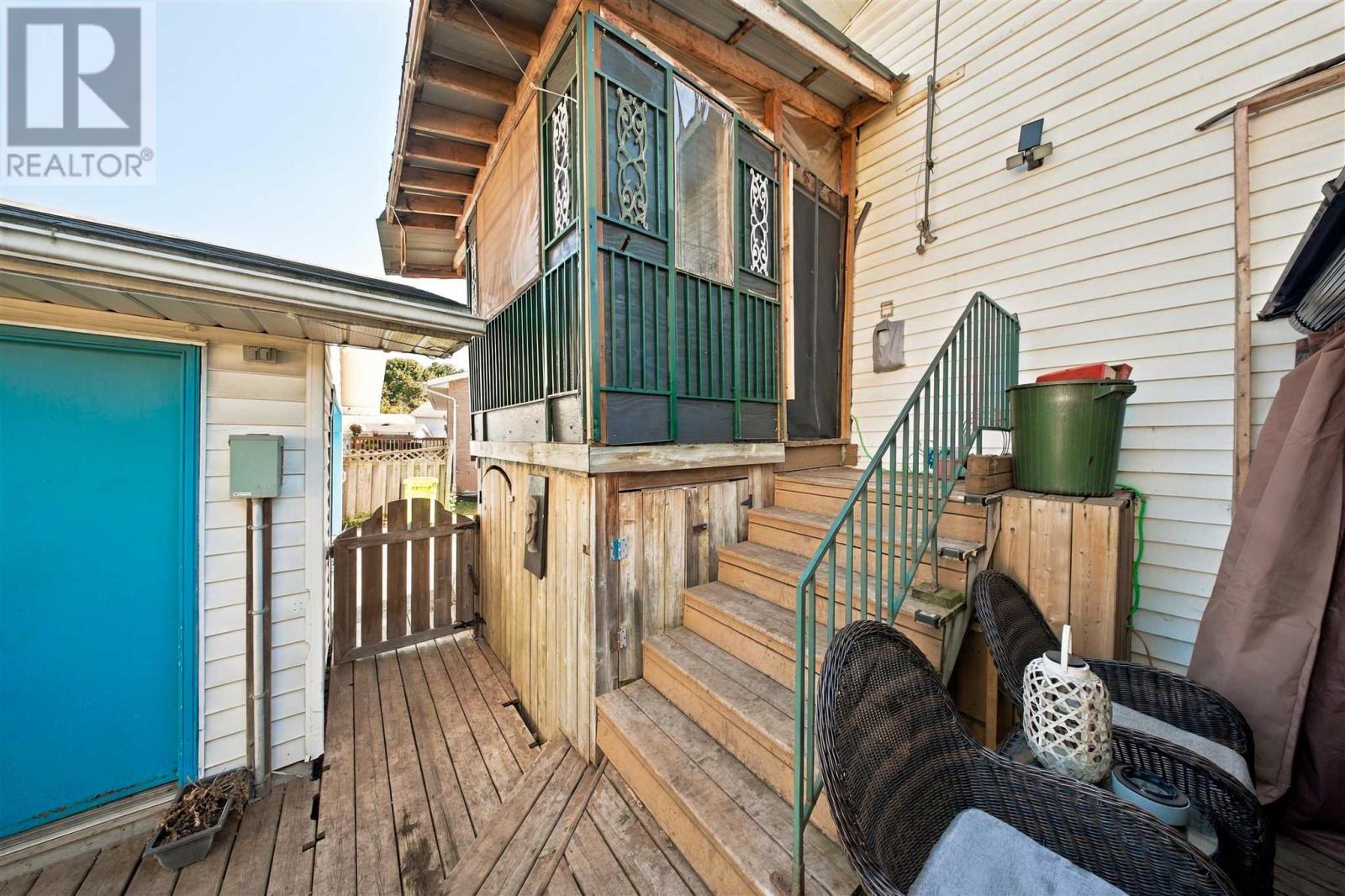 34 Sutton Pl, Sault Ste. Marie, Ontario  P6A 6B4 - Photo 3 - SM262678