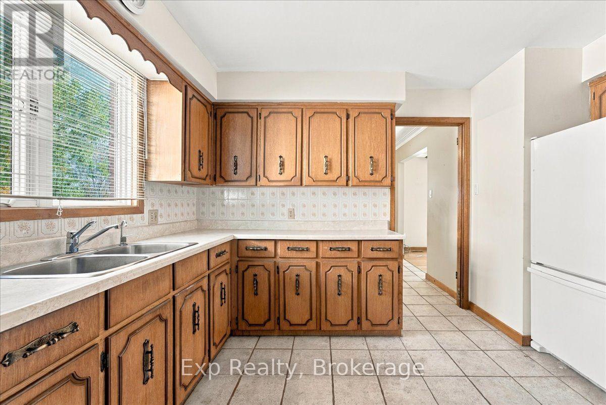 863 Wedgewood Court, Peterborough, Ontario  K9J 7T8 - Photo 11 - X13827908