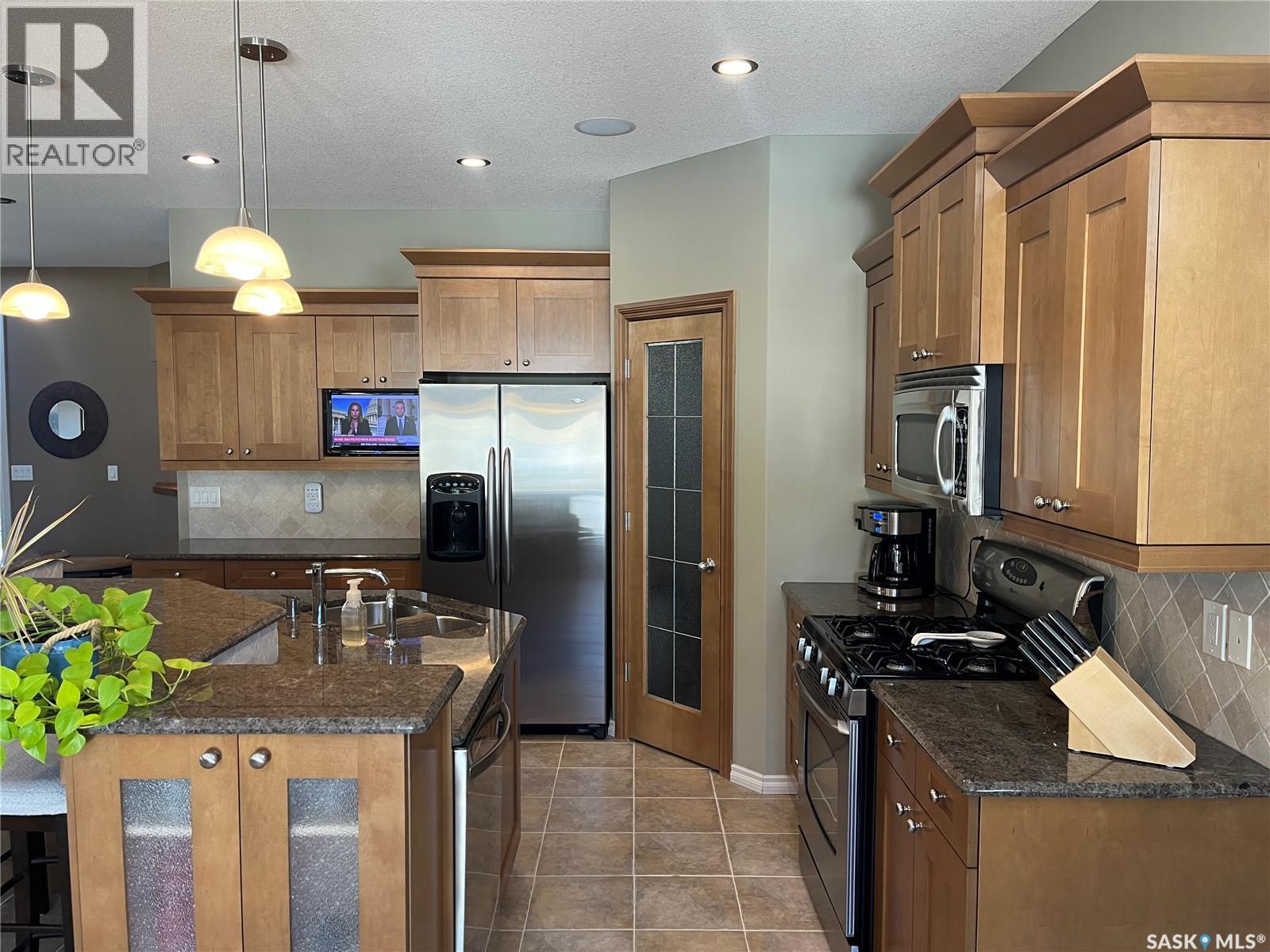 1914 Laurier Crescent E, Regina, Saskatchewan  S4V 0N8 - Photo 13 - SK049512