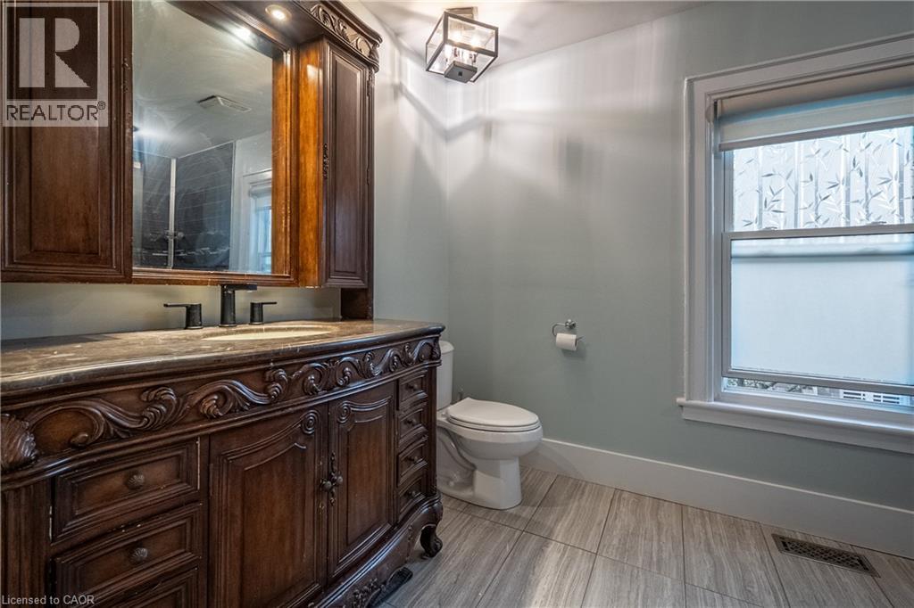 283 Plains Road W, Burlington, Ontario  L7T 1G1 - Photo 32 - 40863066