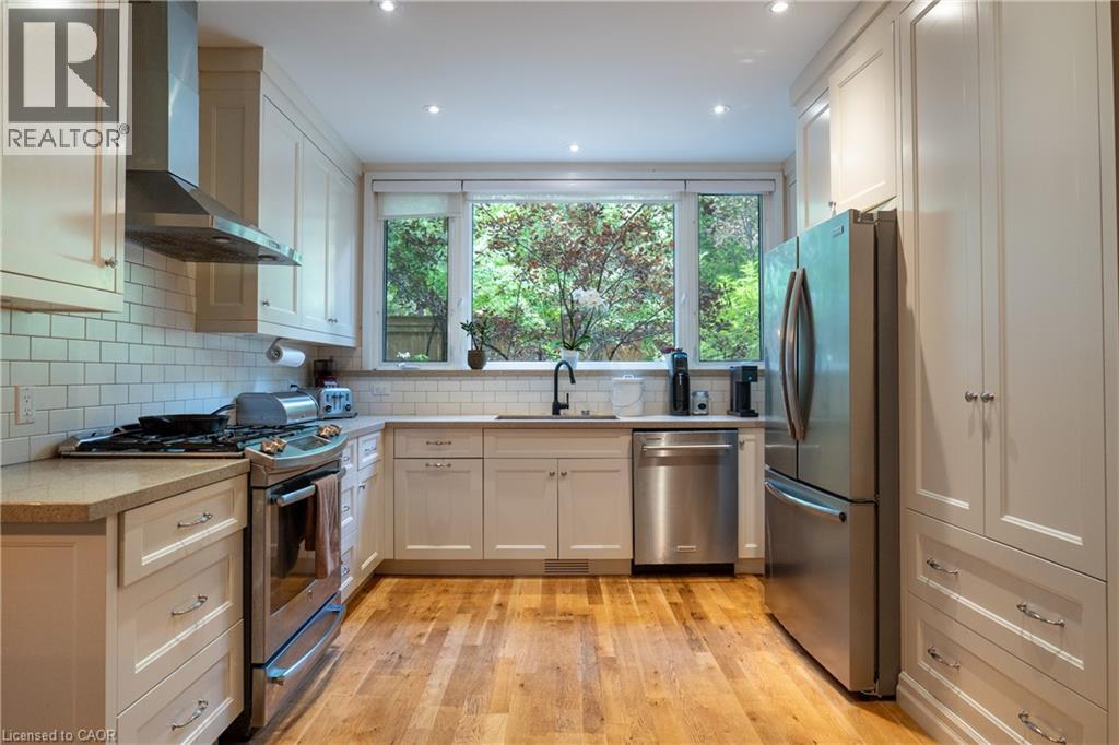 283 Plains Road W, Burlington, Ontario  L7T 1G1 - Photo 17 - 40863066