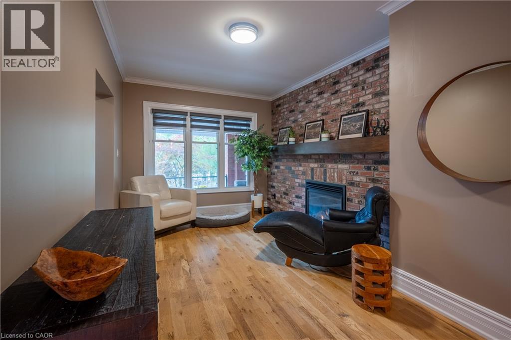 283 Plains Road W, Burlington, Ontario  L7T 1G1 - Photo 9 - 40863066