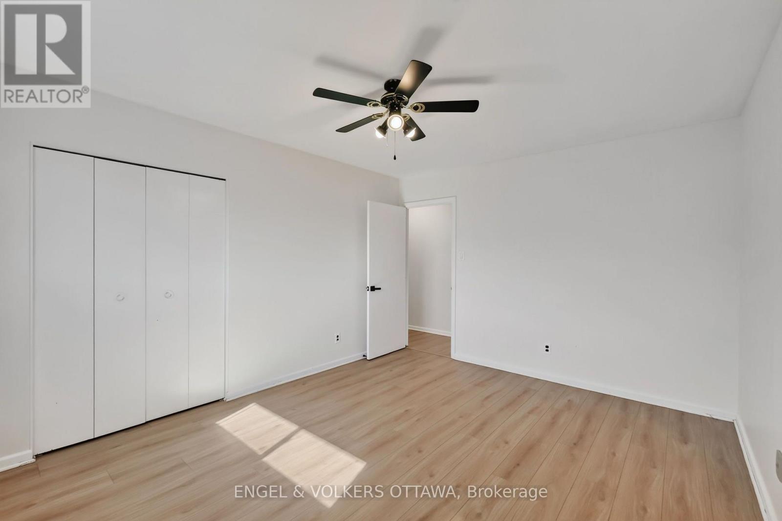 B - 1132 Clyde Avenue, Ottawa, Ontario  K2C 1Y2 - Photo 12 - X13827934