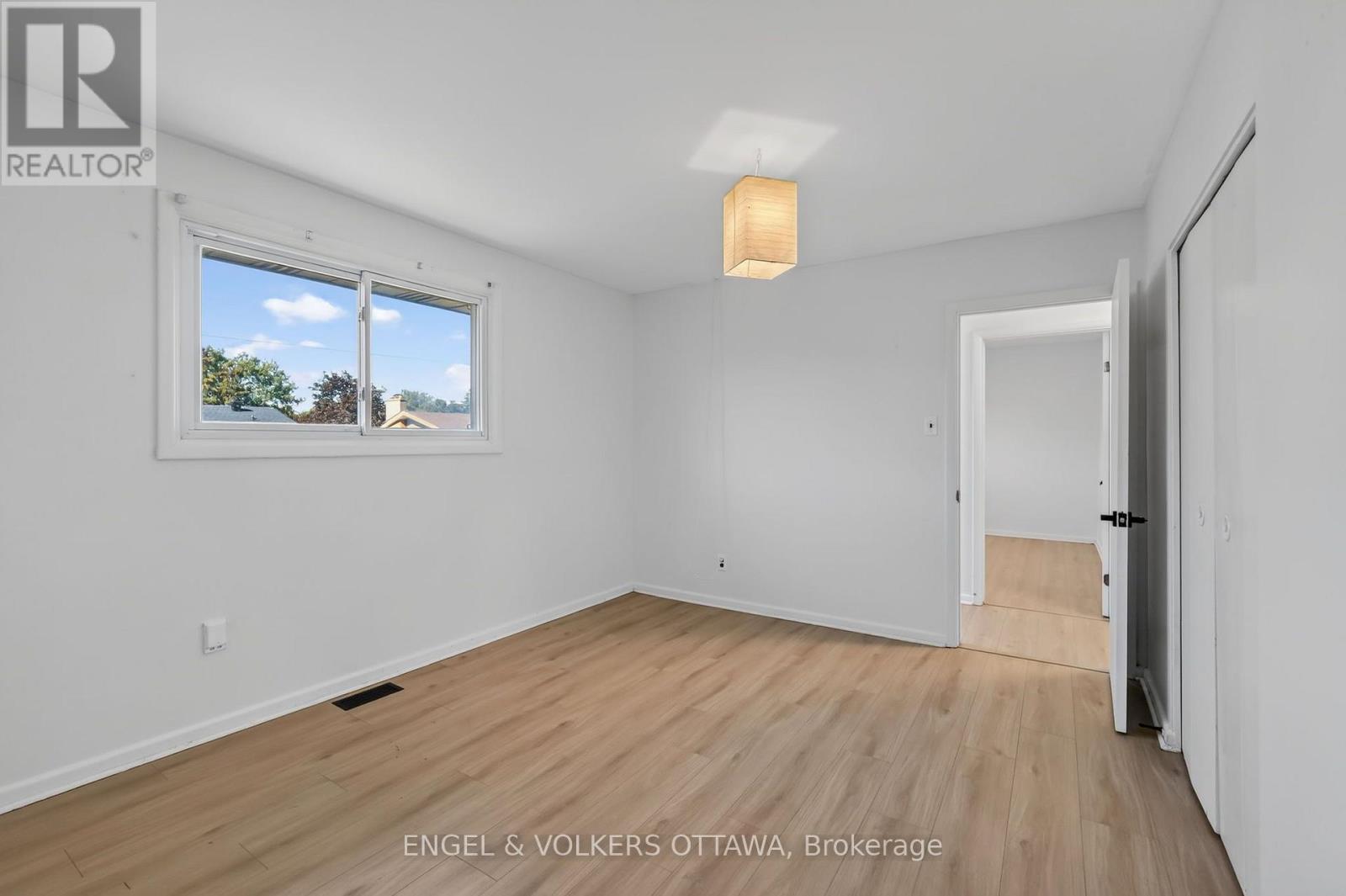 B - 1132 Clyde Avenue, Ottawa, Ontario  K2C 1Y2 - Photo 15 - X13827934