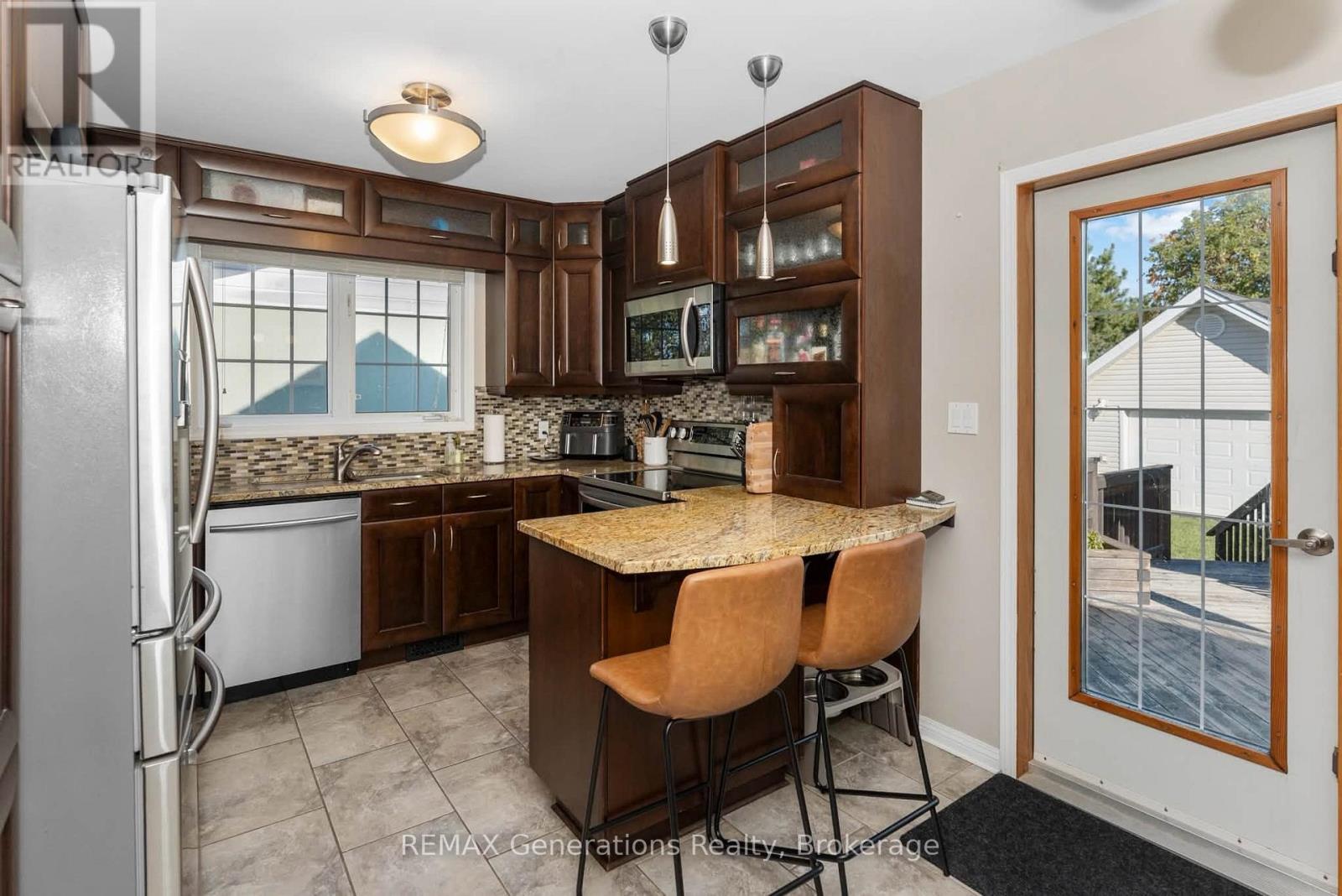 330 Montclair Street, Thunder Bay, Ontario  P7A 1M4 - Photo 5 - X13827918