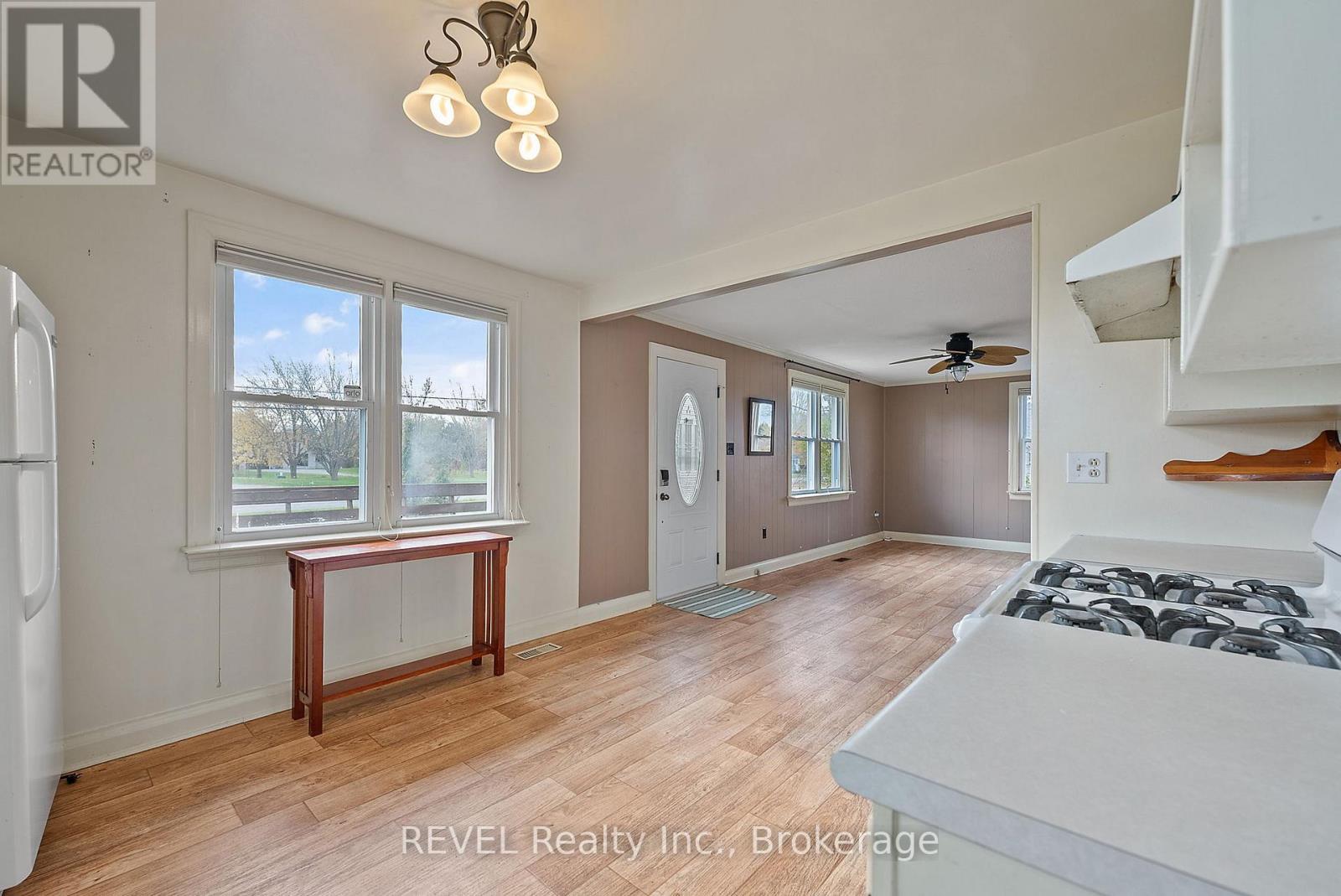 801 South Coast Drive, Haldimand, Ontario  N0A 1L0 - Photo 6 - X13827970