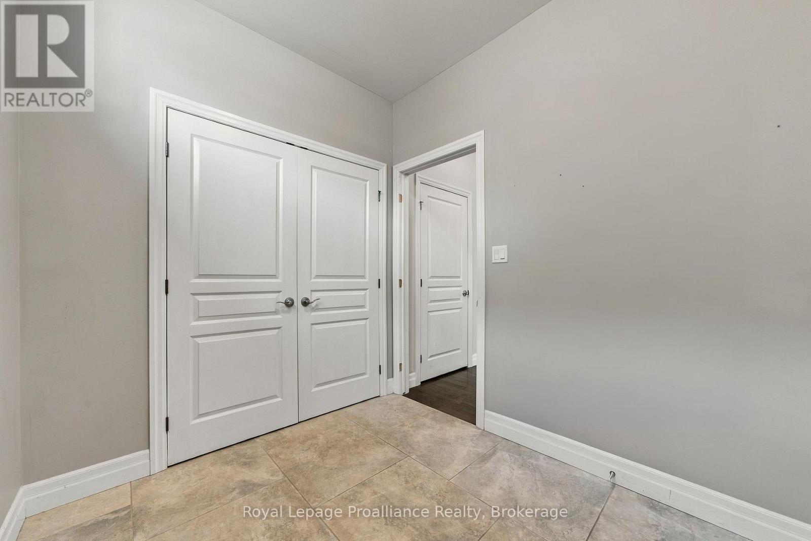 23 Crews Crescent, Quinte West, Ontario  K8V 0G4 - Photo 26 - X13810958