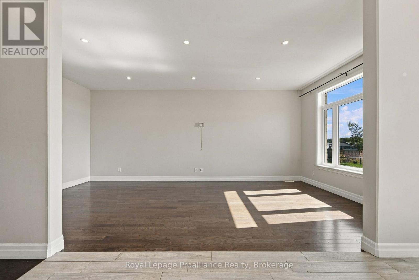 23 Crews Crescent, Quinte West, Ontario  K8V 0G4 - Photo 21 - X13810958