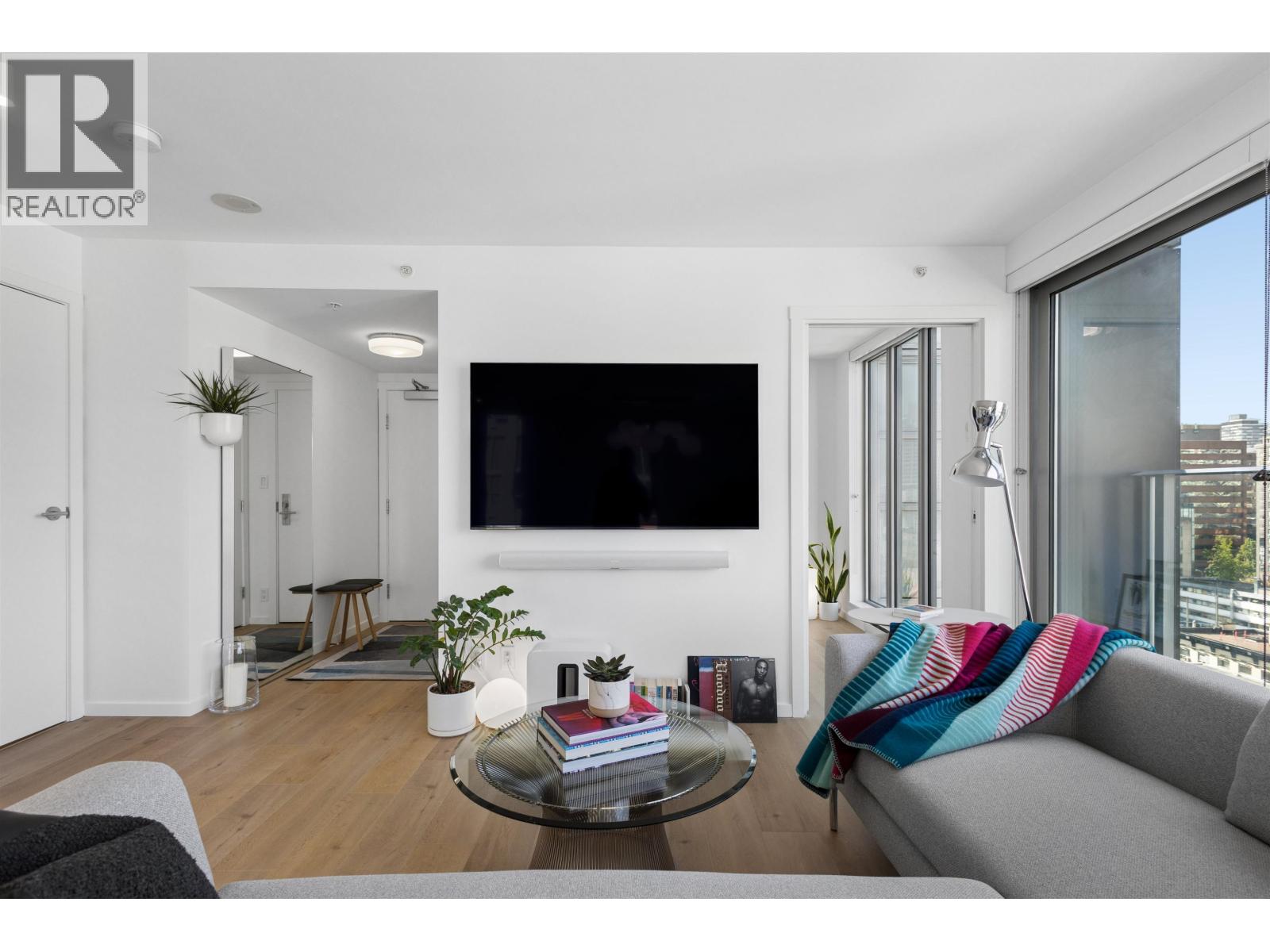 1808 999 Seymour Street, Vancouver, British Columbia  V6B 0M5 - Photo 11 - R3169558