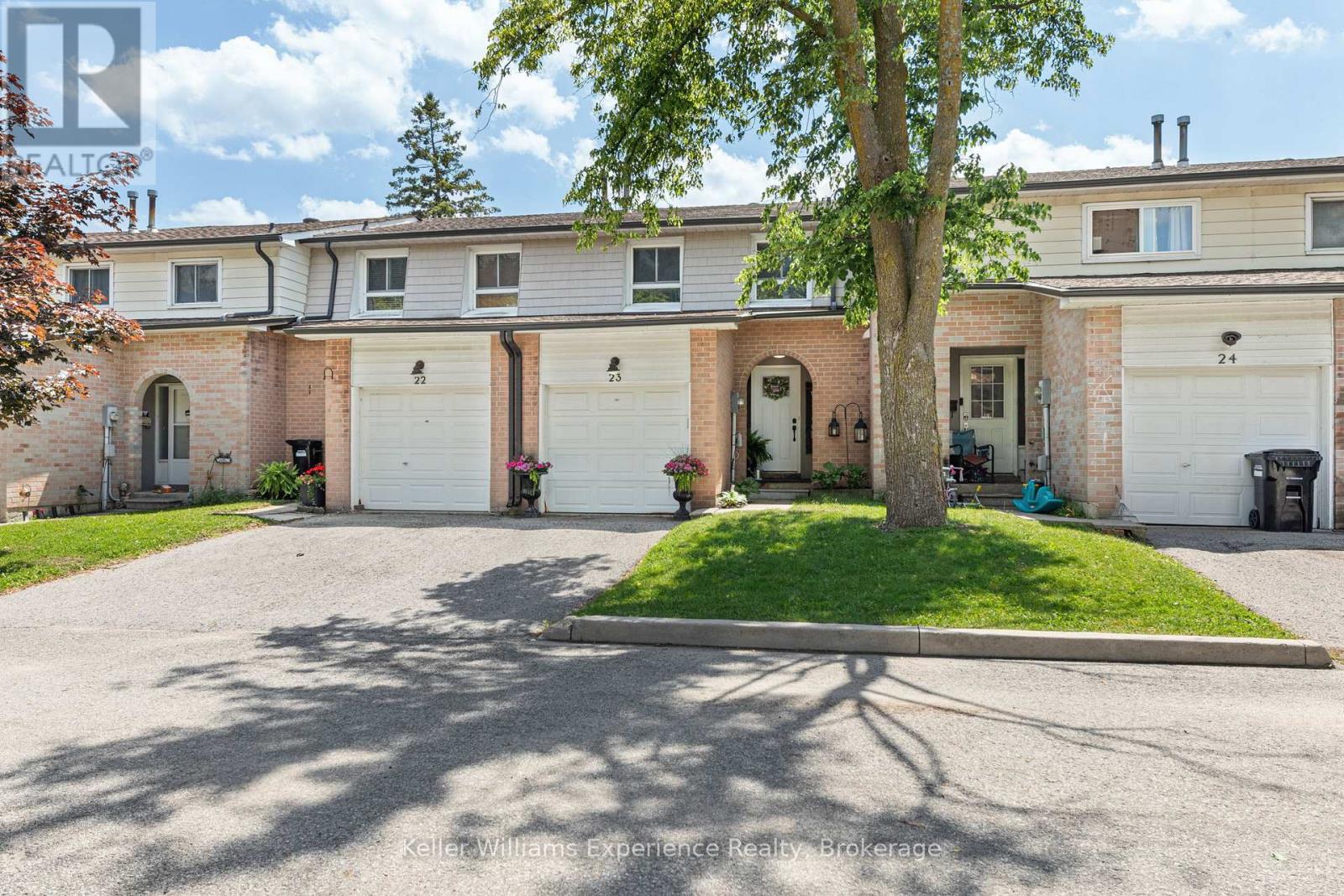 23 - 2 Bernick Drive, Barrie, Ontario L4M 5K4 - Photo 1 - S13827968