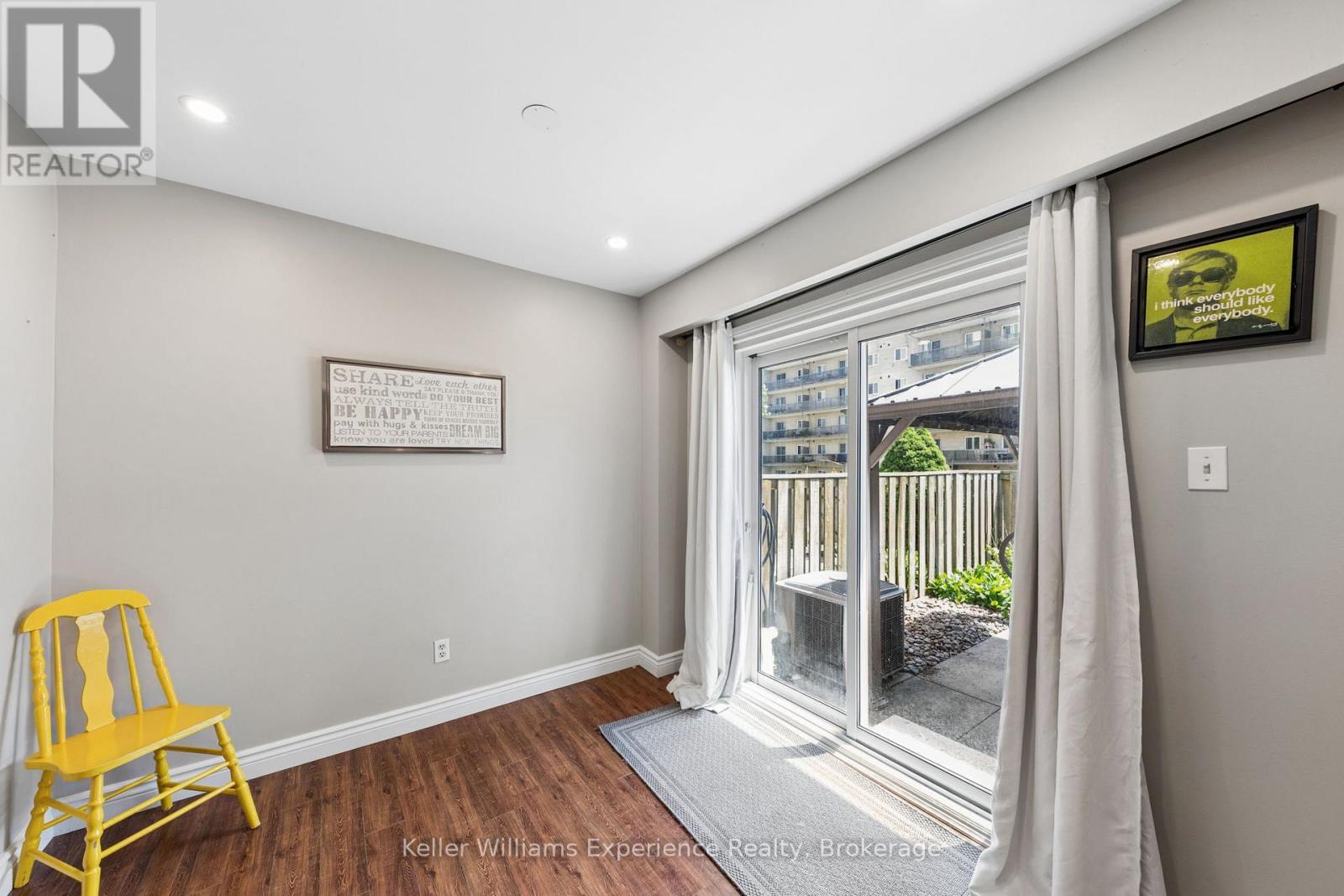 23 - 2 Bernick Drive, Barrie, Ontario L4M 5K4 - Photo 4 - S13827968