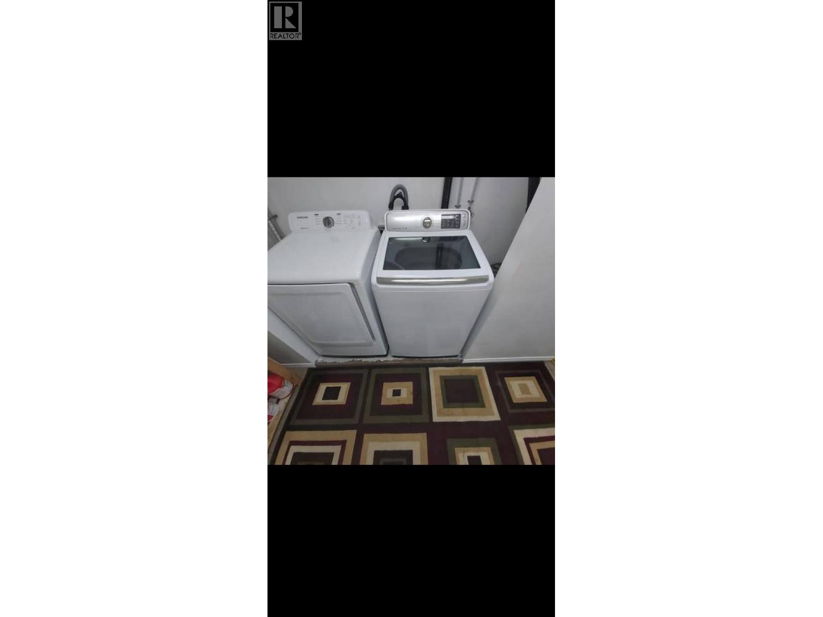 Basement suite 1112 SPRICE AVENUE