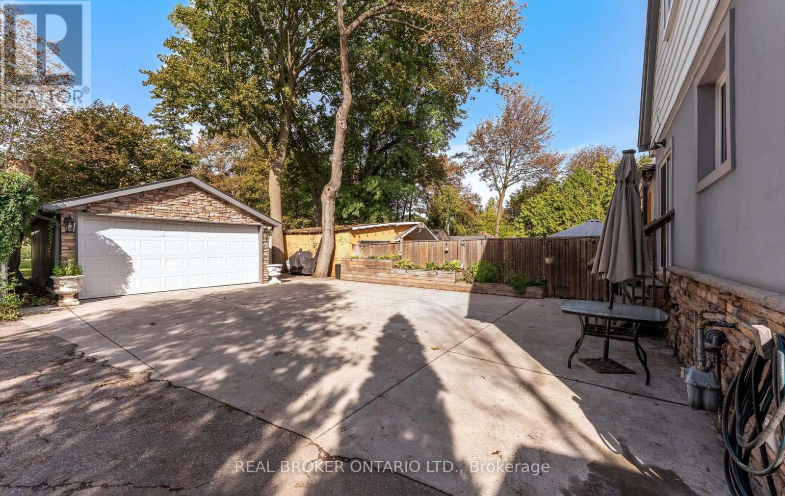 26 Roxaline Street, Toronto, Ontario  M9P 2Y9 - Photo 33 - W13822250