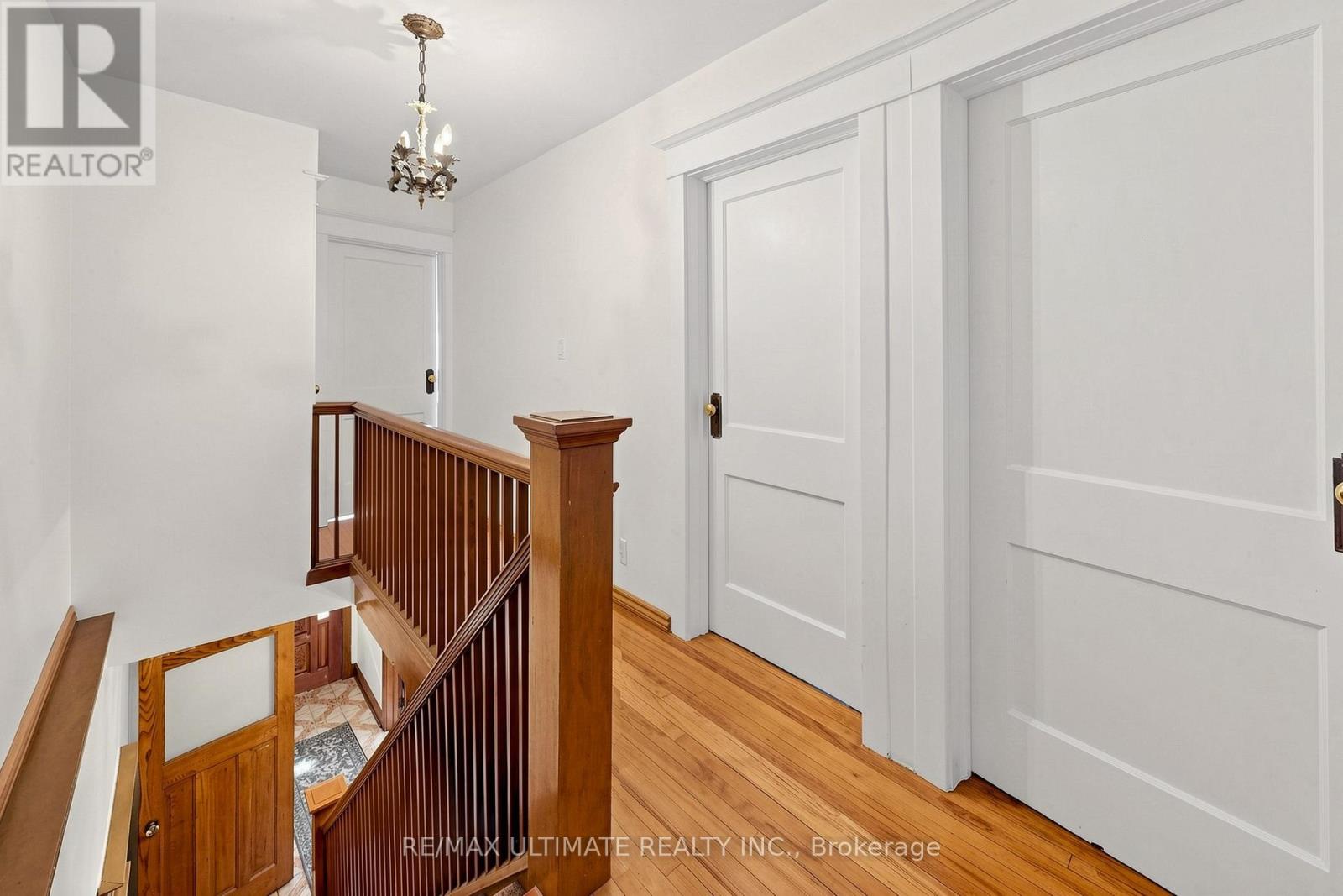 494 Oakwood Avenue W, Toronto, Ontario  M6E 2W7 - Photo 16 - C13827912