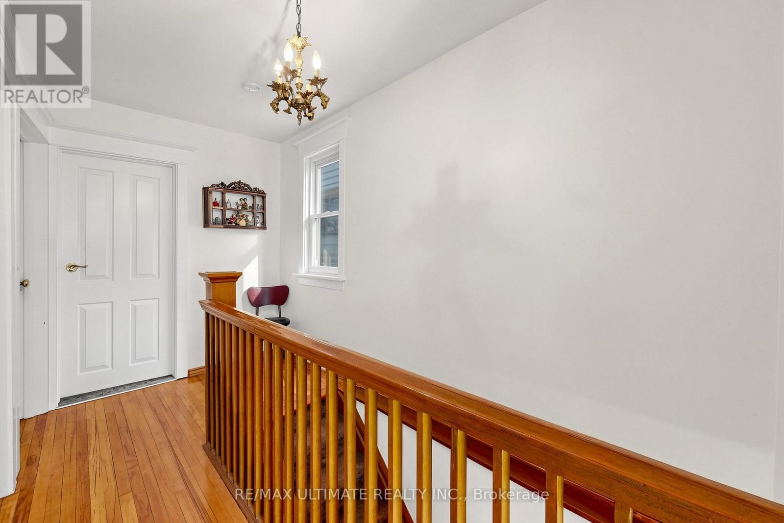 494 Oakwood Avenue W, Toronto, Ontario  M6E 2W7 - Photo 17 - C13827912