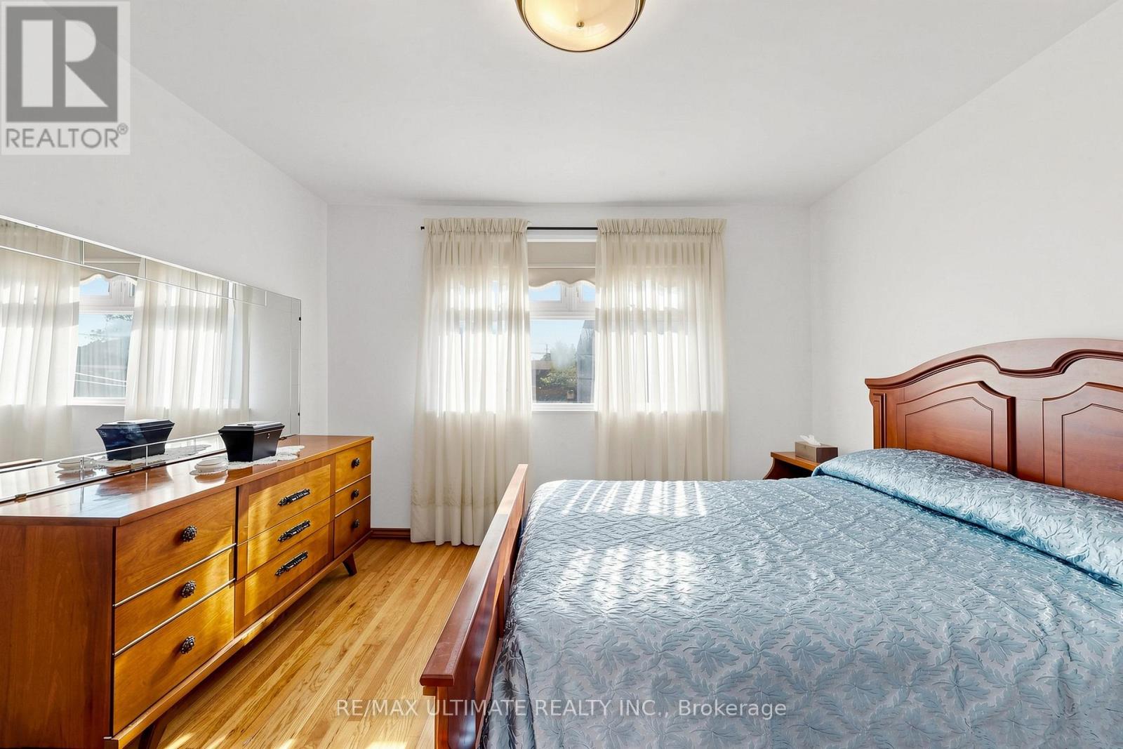 494 Oakwood Avenue W, Toronto, Ontario  M6E 2W7 - Photo 19 - C13827912
