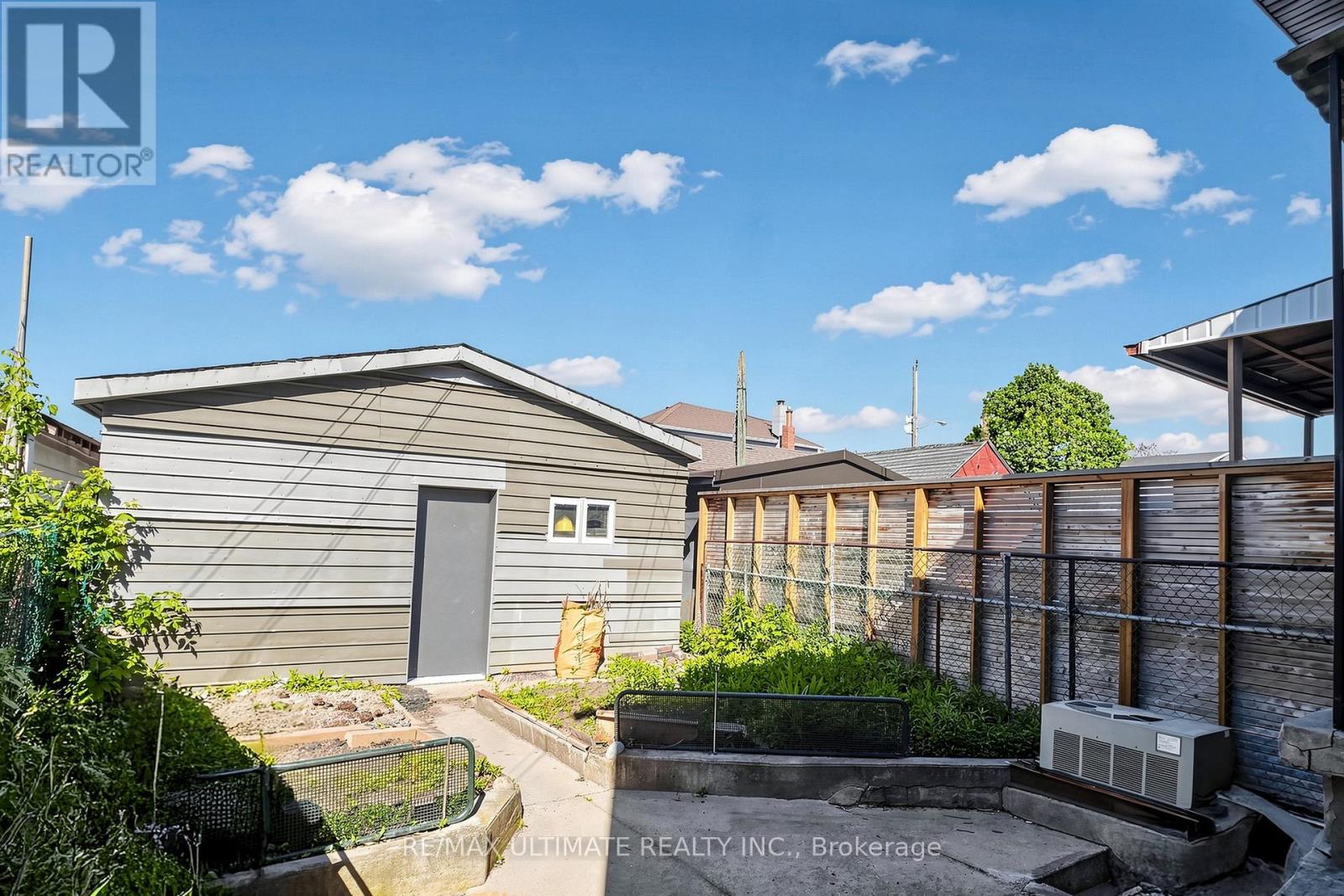 494 Oakwood Avenue W, Toronto, Ontario  M6E 2W7 - Photo 32 - C13827912