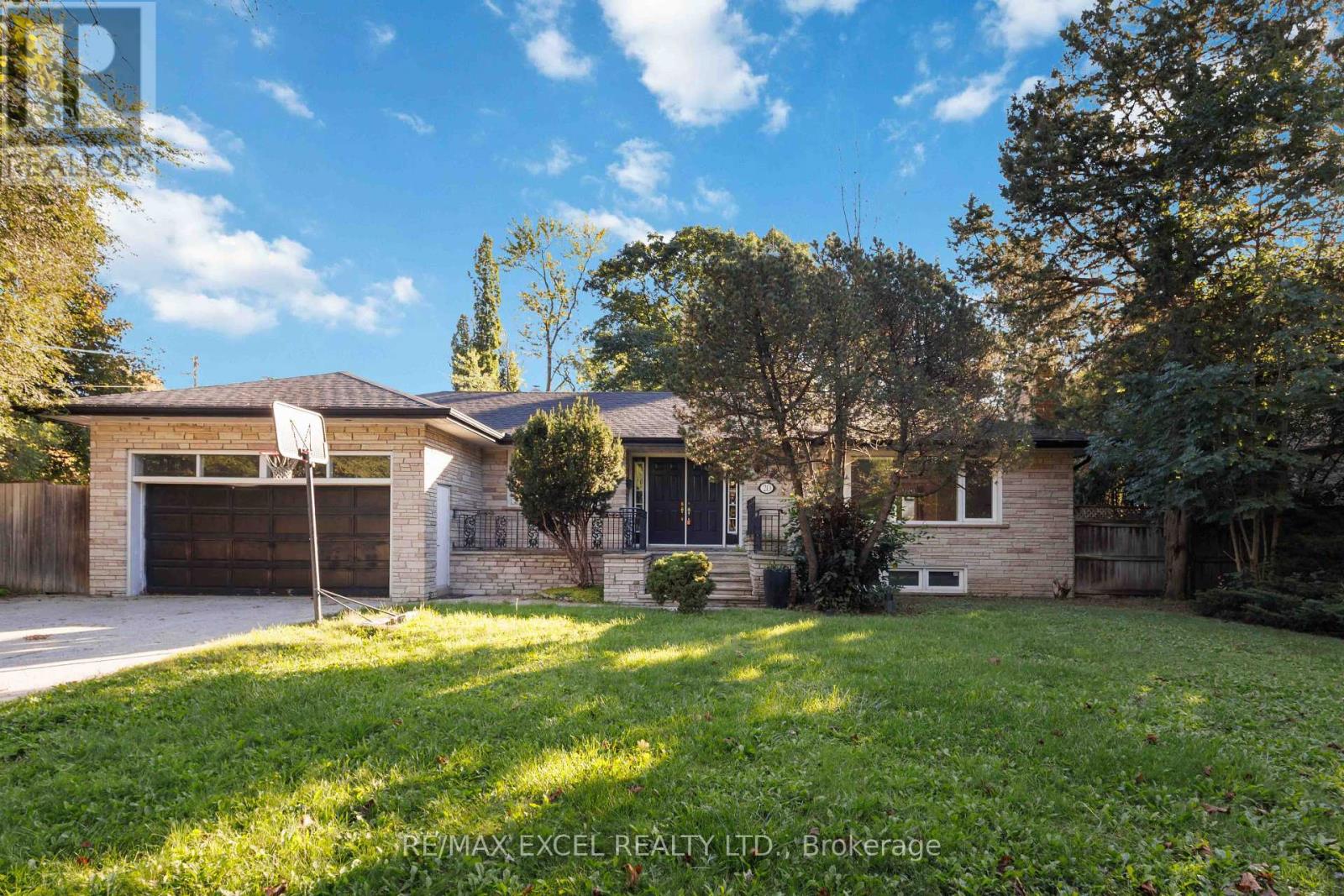 20 OXBOW ROAD, toronto (banbury-don mills), Ontario