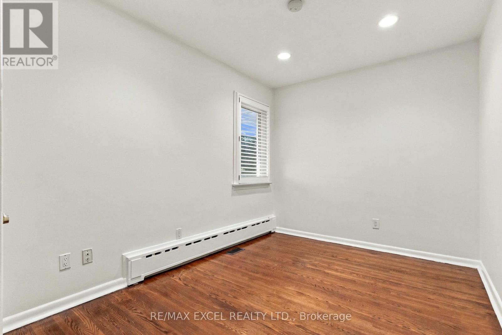 20 Oxbow Road, Toronto, Ontario  M3B 2A2 - Photo 18 - C13828078