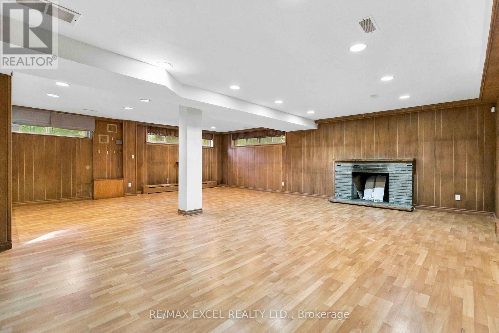 20 Oxbow Road, Toronto, Ontario  M3B 2A2 - Photo 23 - C13828078