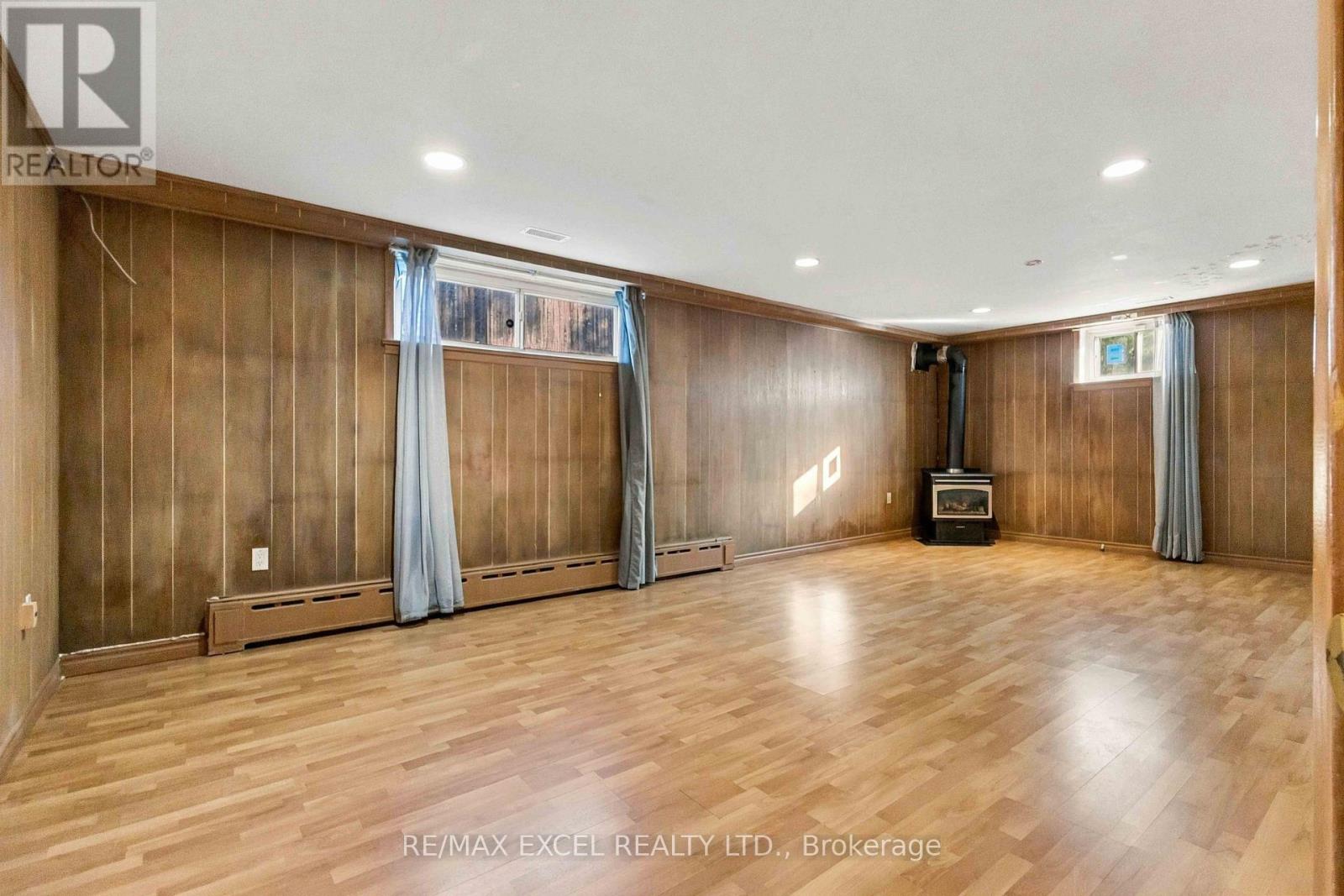 20 Oxbow Road, Toronto, Ontario  M3B 2A2 - Photo 24 - C13828078