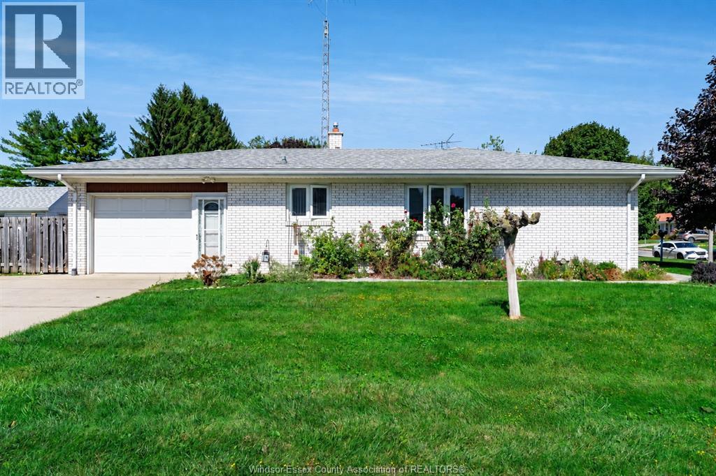 MLS# 26023592: 85 Lutsch AVENUE, Leamington, Canada