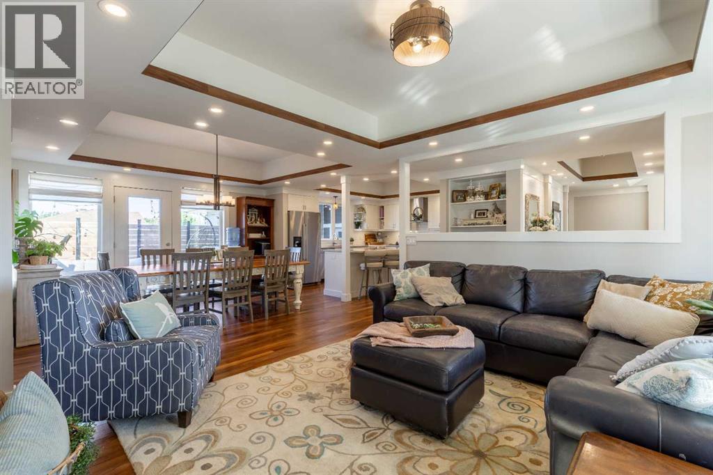 147 S 4 Street E