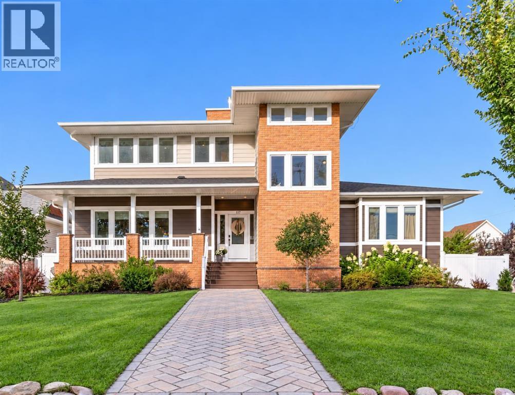 147 S 4 Street E