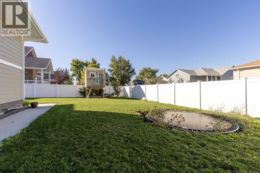 147 S 4 Street E