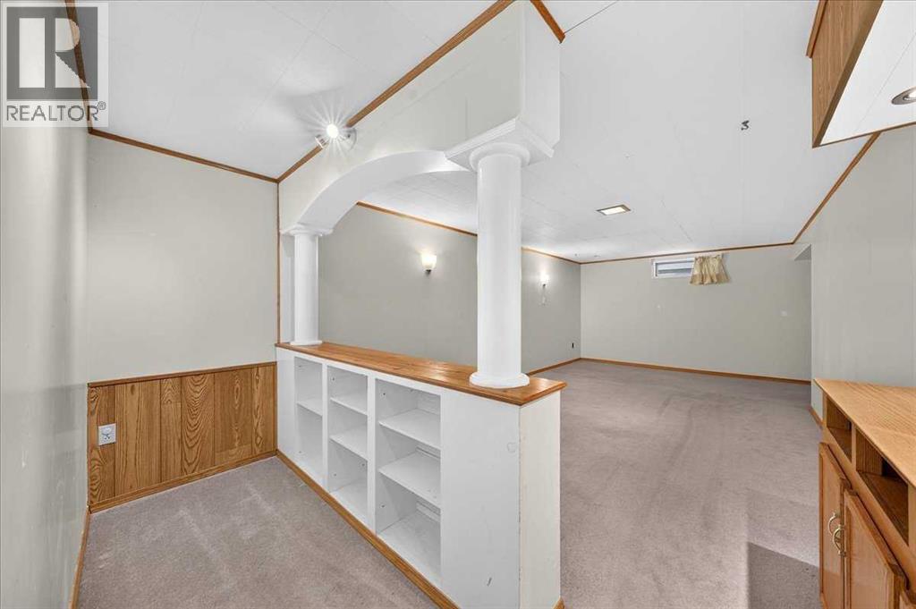 4831 48 Street NW, Calgary, Alberta  T3A 0S5 - Photo 25 - A2347988