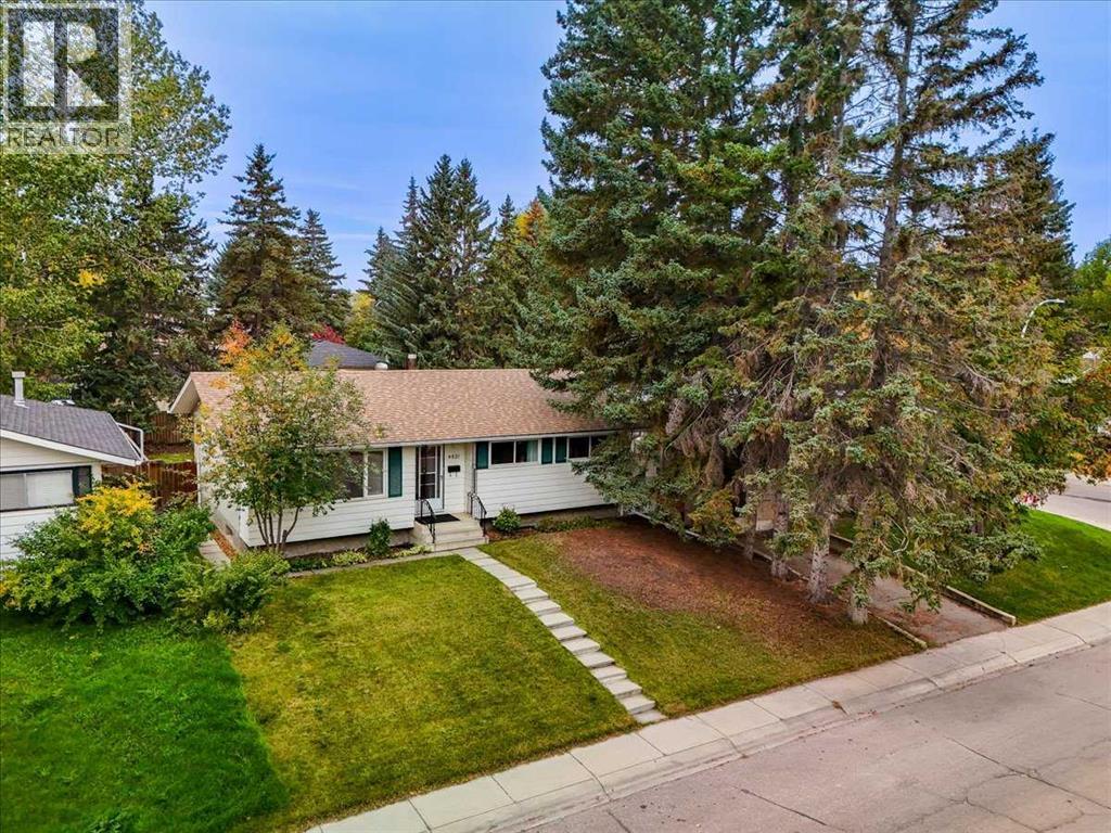 4831 48 Street NW, Calgary, Alberta  T3A 0S5 - Photo 40 - A2347988