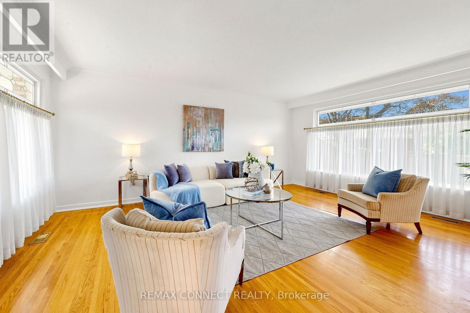 15 Grassington Crescent, Toronto, Ontario  M1G 1X4 - Photo 3 - E13827910