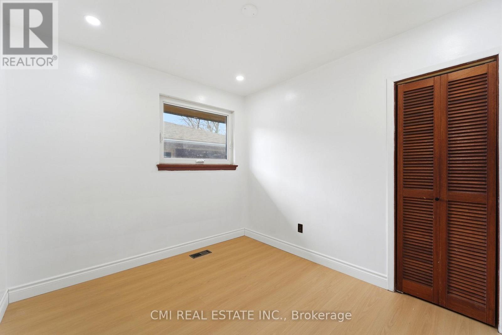 39 Earlton Road, Toronto, Ontario  M1T 2R4 - Photo 20 - E13827928