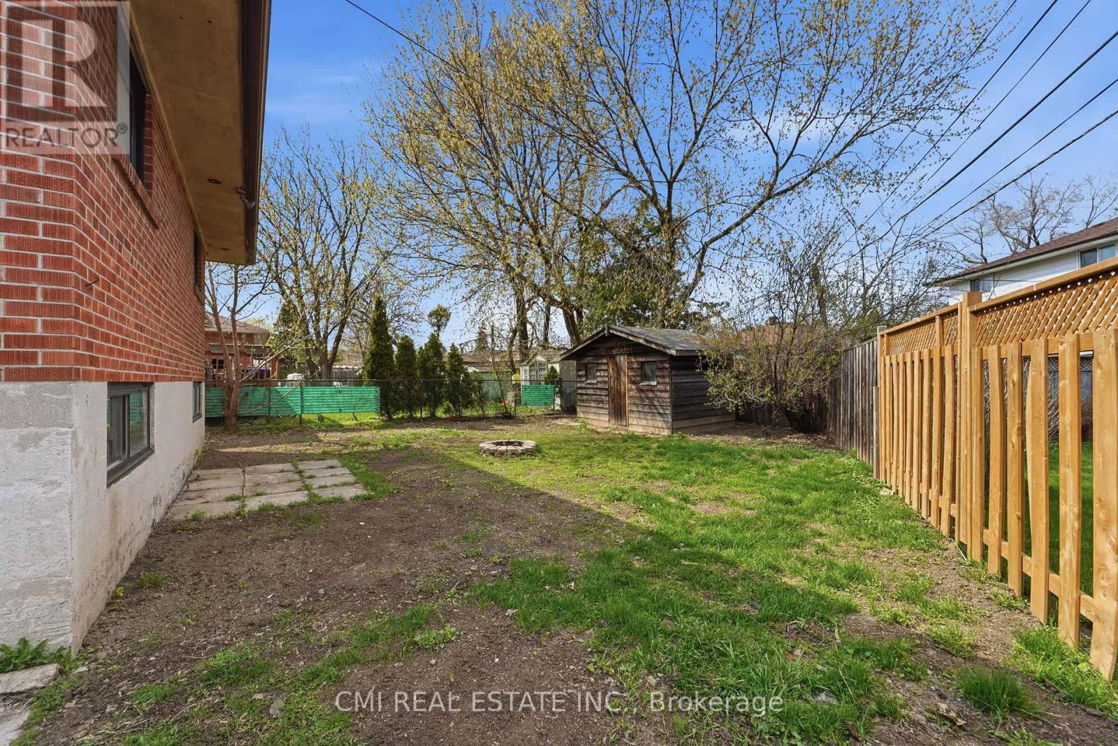 39 Earlton Road, Toronto, Ontario  M1T 2R4 - Photo 38 - E13827928