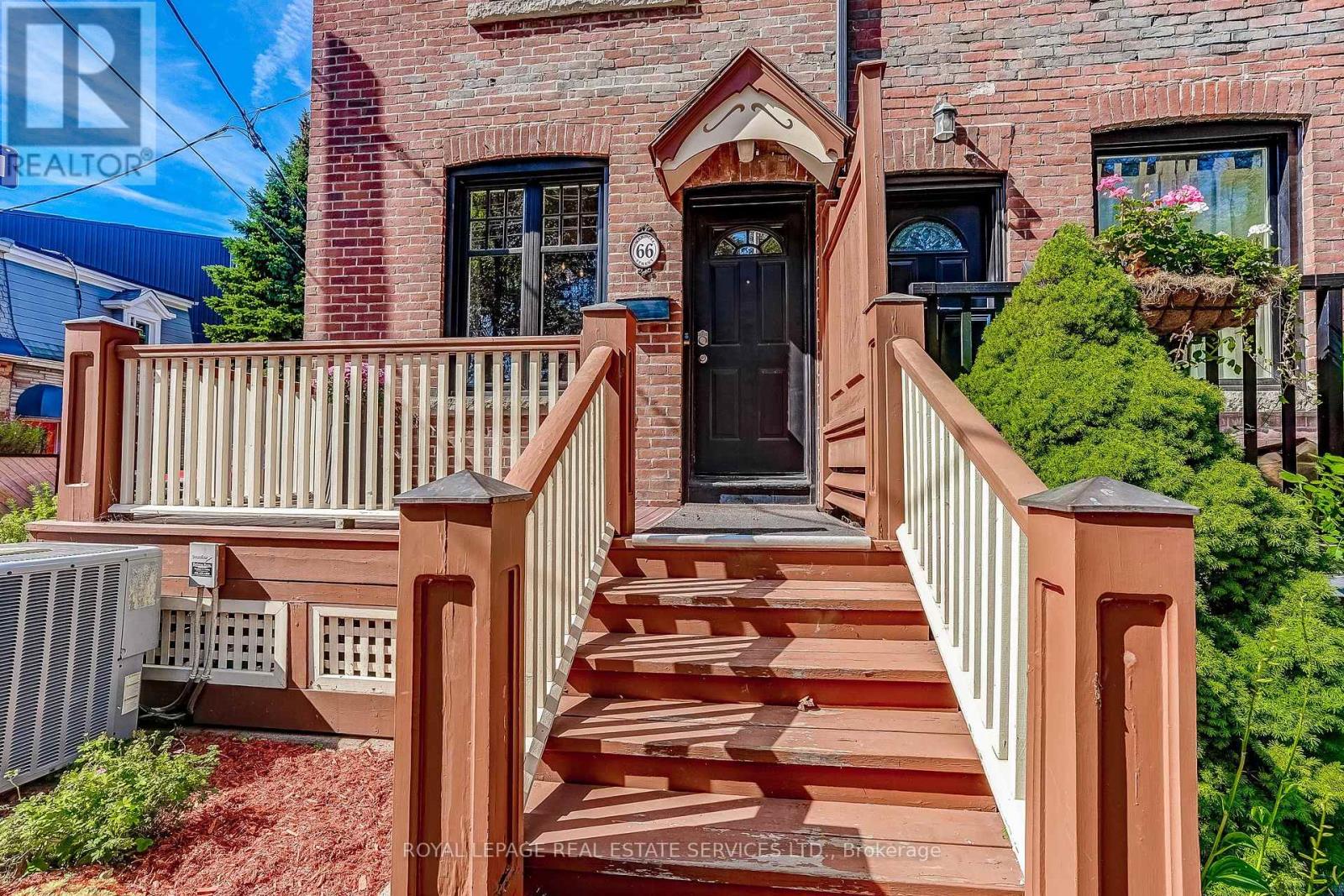 66 Wardell Street, Toronto, Ontario  M4M 2L6 - Photo 3 - E13827930