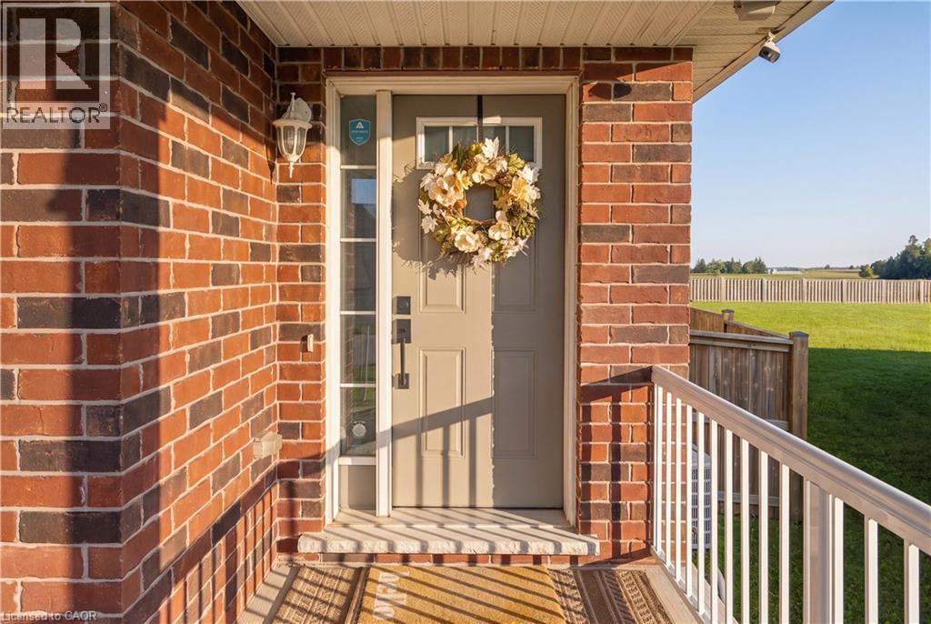 116 English Crescent, Plattsville, Ontario N0J 1S0 - Photo 3 - 40865773
