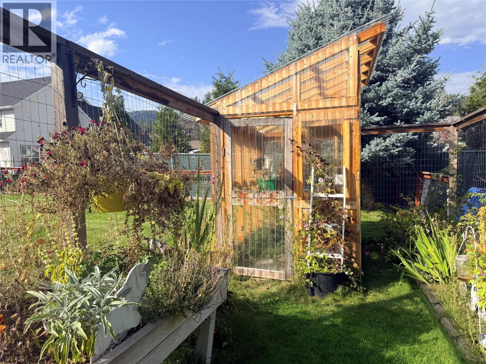 1865 78th Avenue, Grand Forks, British Columbia  V0H 1H2 - Photo 36 - 10401870