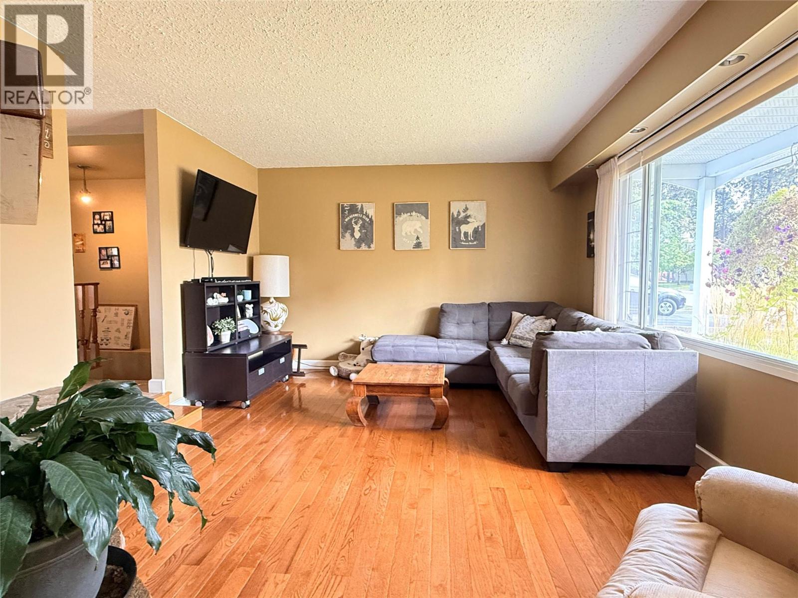 1865 78th Avenue, Grand Forks, British Columbia  V0H 1H2 - Photo 9 - 10401870