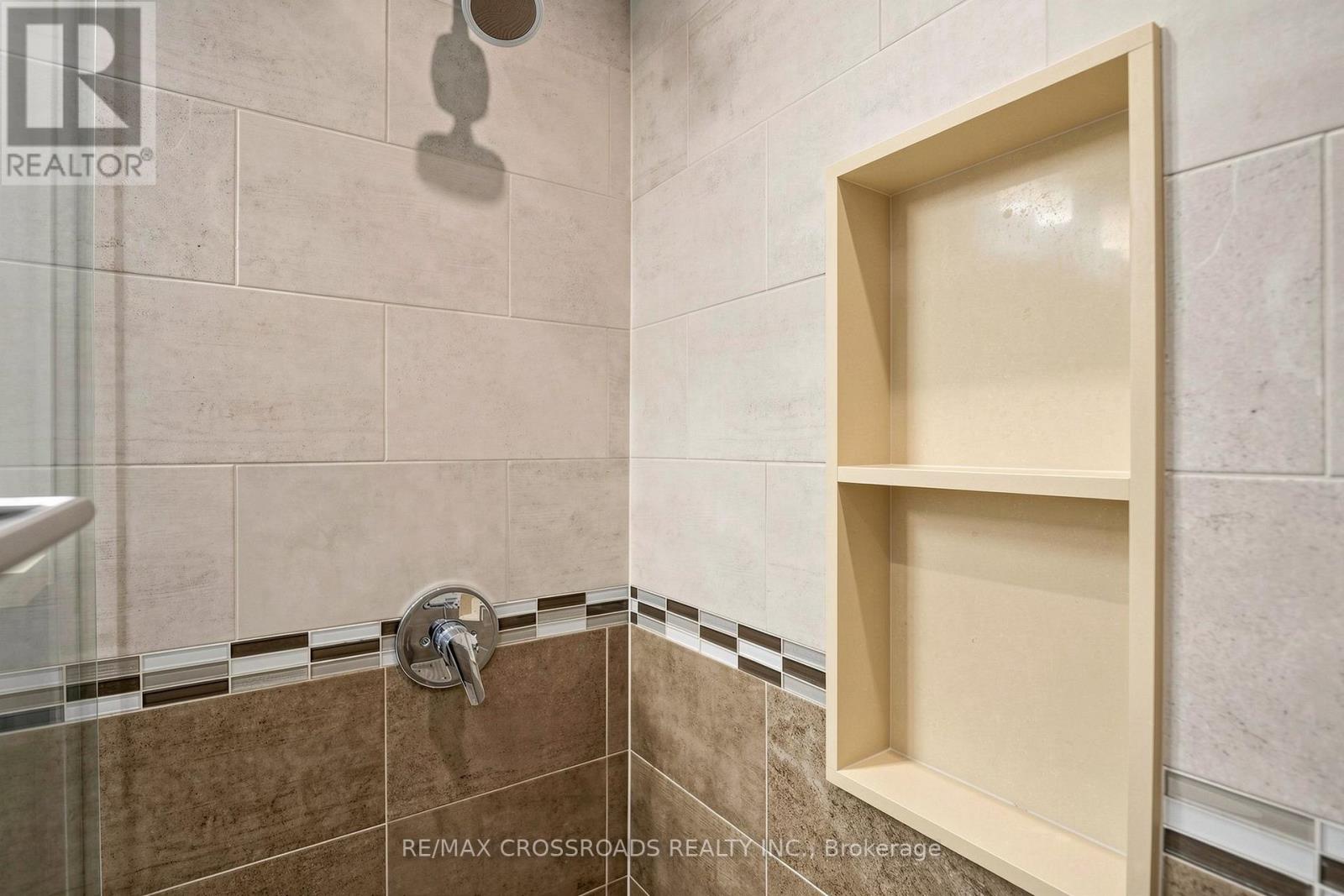 37 Queen's Plate Drive, Markham, Ontario  L6C 2A9 - Photo 36 - N13827954