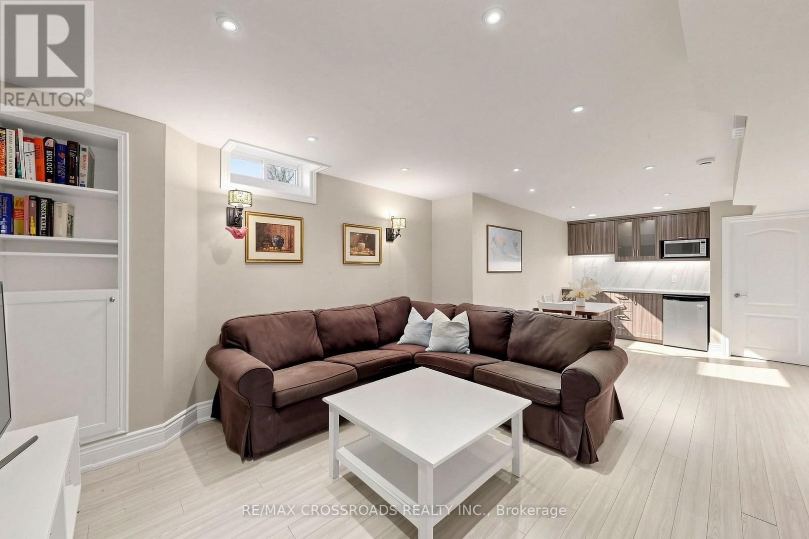 37 Queen's Plate Drive, Markham, Ontario  L6C 2A9 - Photo 40 - N13827954