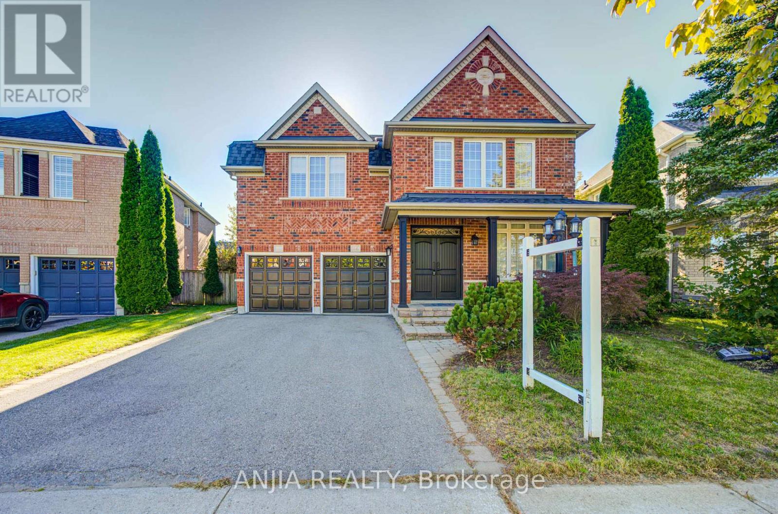 16 FOREST MANOR PLACE, Markham, Ontario