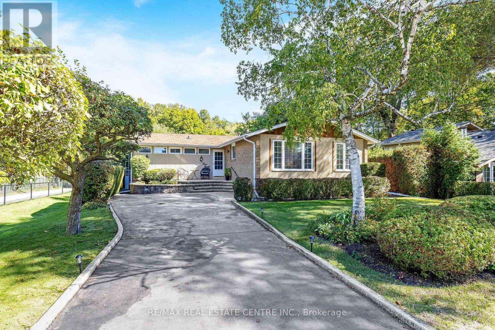 391 BELL STREET, Milton, Ontario