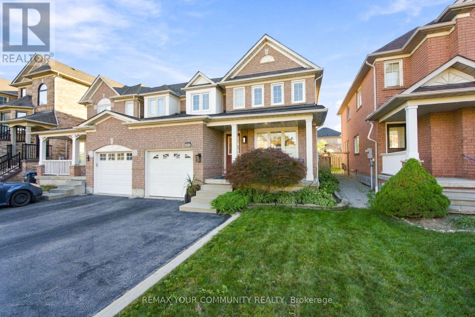 1632 Samuelson Circle, Mississauga, Ontario  L5N 7Z7 - Photo 1 - W13828082