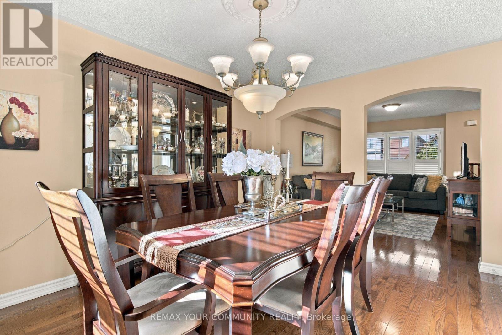 1632 Samuelson Circle, Mississauga, Ontario  L5N 7Z7 - Photo 10 - W13828082