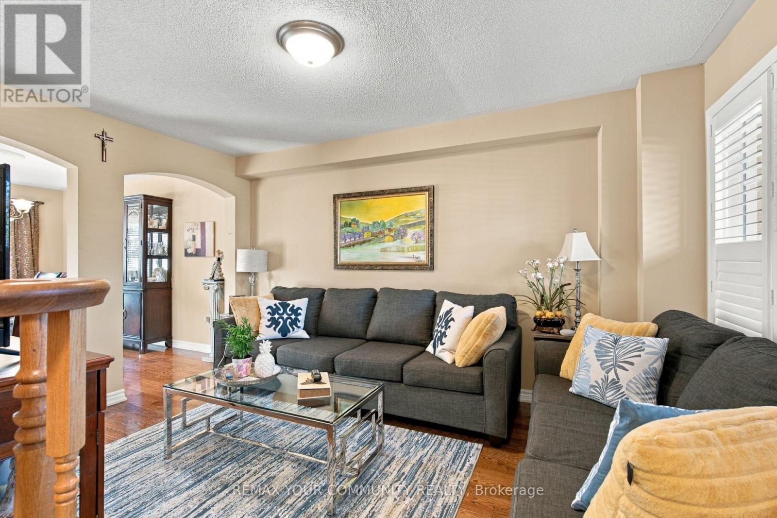 1632 Samuelson Circle, Mississauga, Ontario  L5N 7Z7 - Photo 5 - W13828082