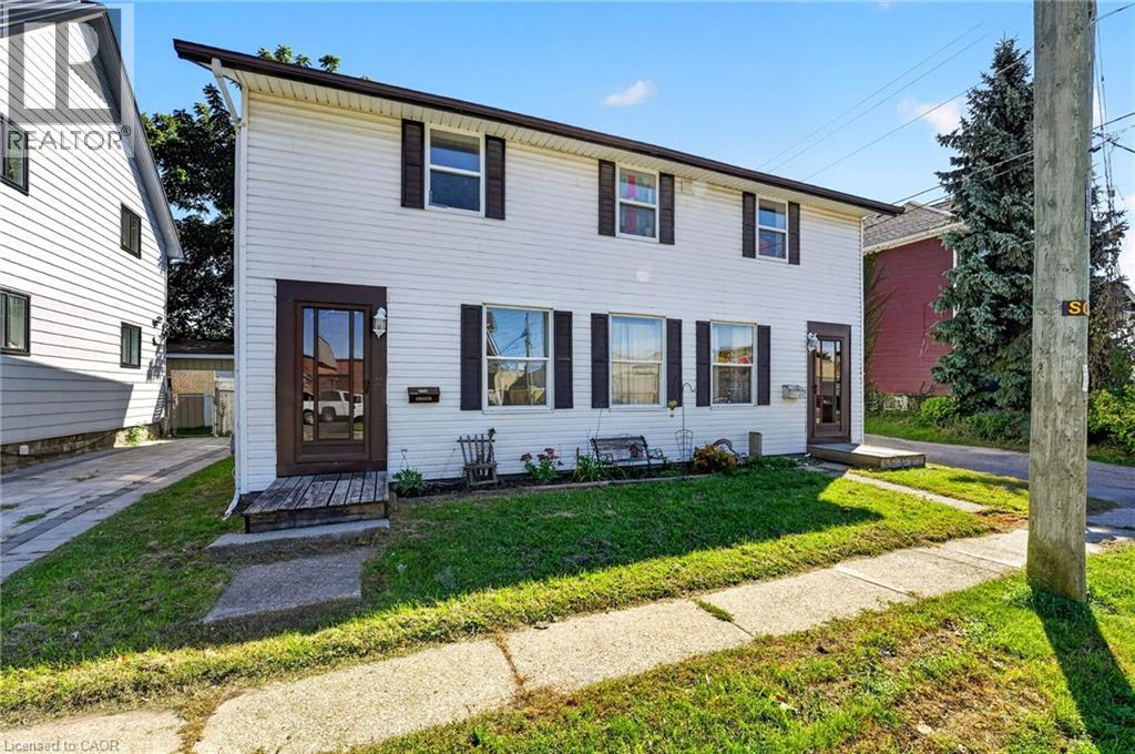 213-215 MAPLE Street, Dunnville, Ontario