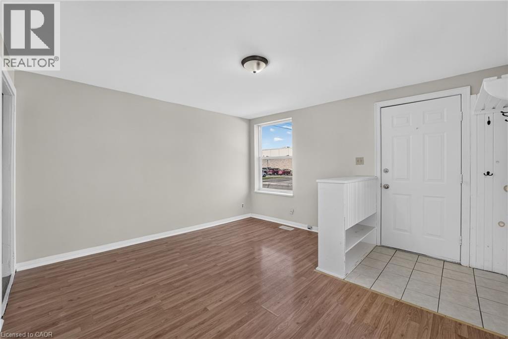 213-215 Maple Street, Dunnville, Ontario  N1A 2G3 - Photo 7 - 40865607