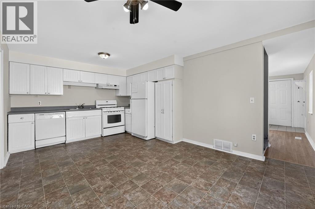 213-215 Maple Street, Dunnville, Ontario  N1A 2G3 - Photo 11 - 40865607