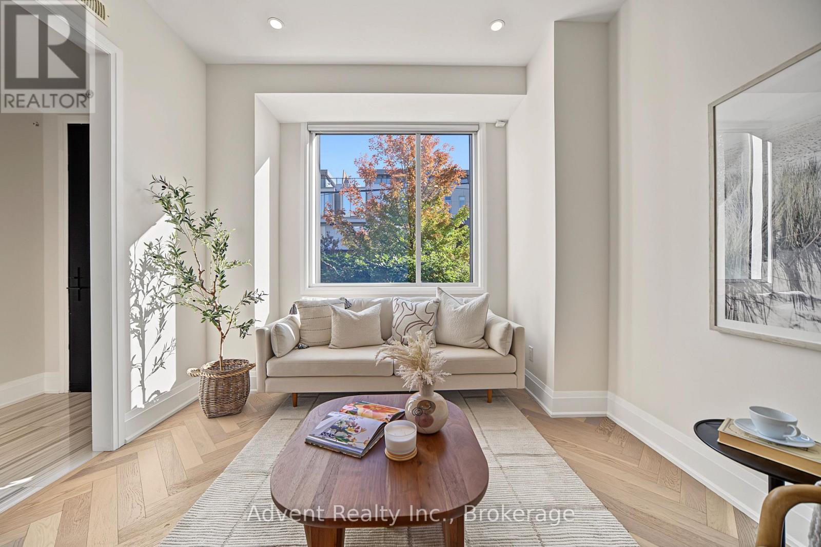 3 - 18 Greenbriar Road, Toronto, Ontario  M2K 0G7 - Photo 4 - C13823930