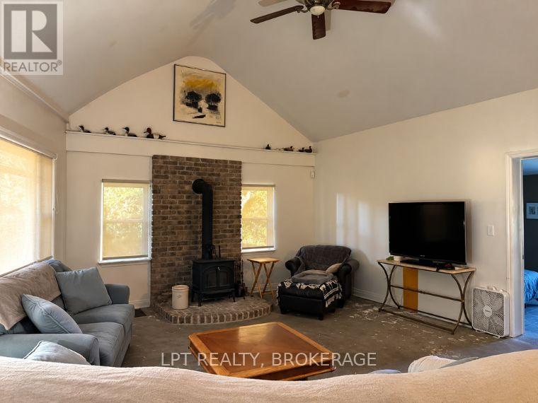 408 Chipmunk Ridge Road, Loyalist, Ontario  K0H 2H0 - Photo 12 - X13828400